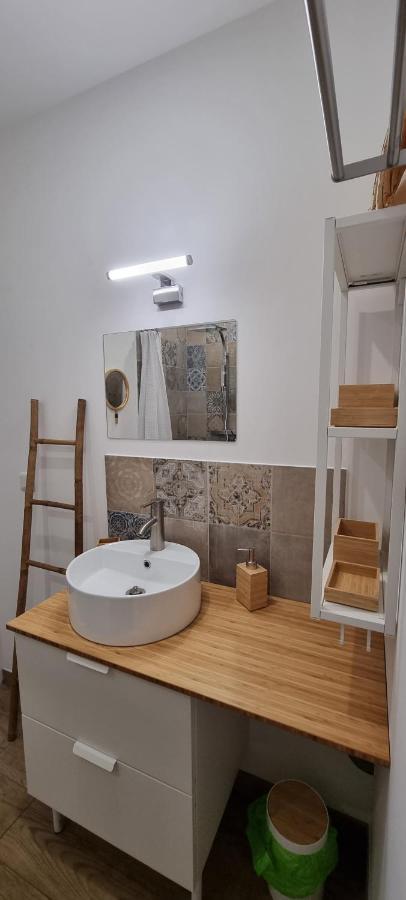Appartement chaleureux en Ardèche La Roche-de-Glun Esterno foto